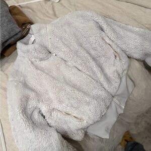 Alo Sherpa Zip-Up Jacket in Light Gray